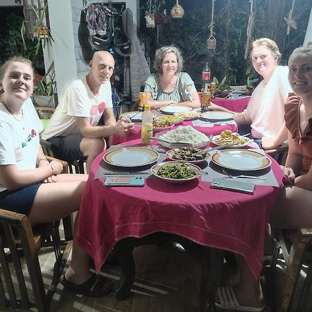 Rock Cascade Tourist Home & Cookery School Polonnaruwa Exterior foto