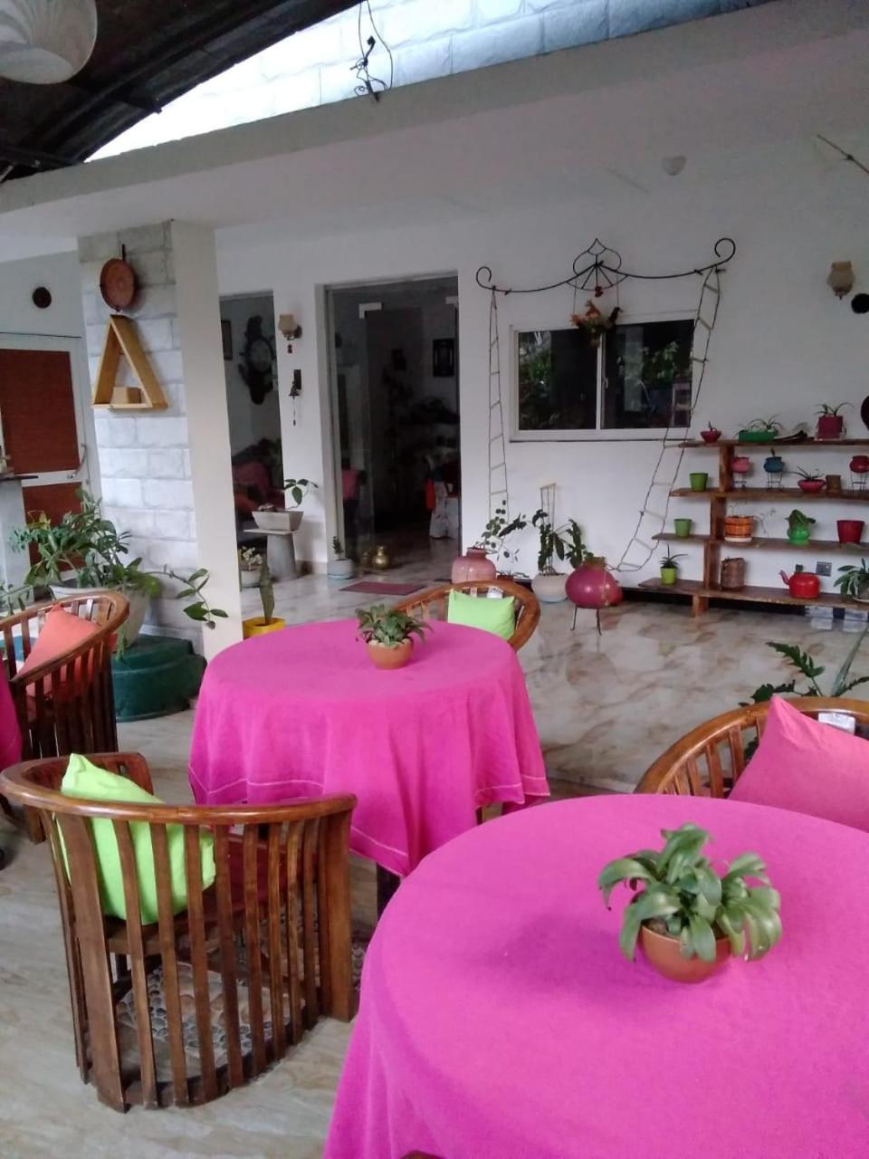 Rock Cascade Tourist Home & Cookery School Polonnaruwa Exterior foto